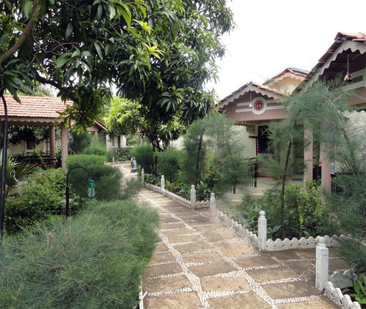 Saavaj Resort, Sasan Gir - Where Wilderness Meets Luxury מראה חיצוני תמונה