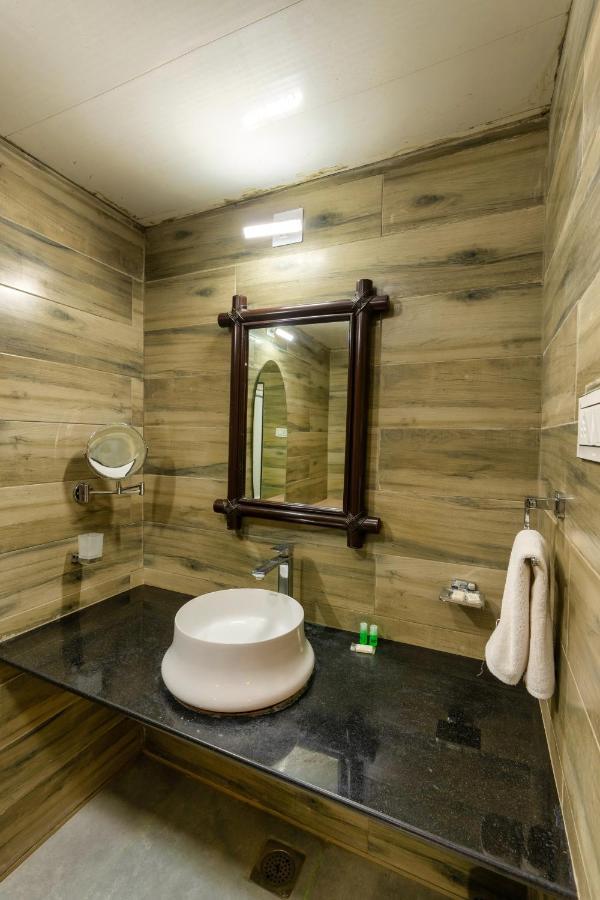 Saavaj Resort, Sasan Gir - Where Wilderness Meets Luxury מראה חיצוני תמונה