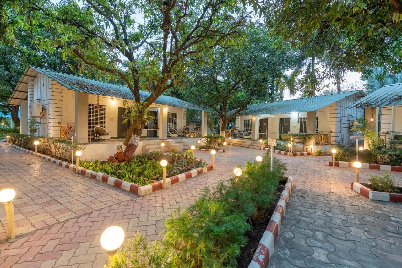 Saavaj Resort, Sasan Gir - Where Wilderness Meets Luxury מראה חיצוני תמונה