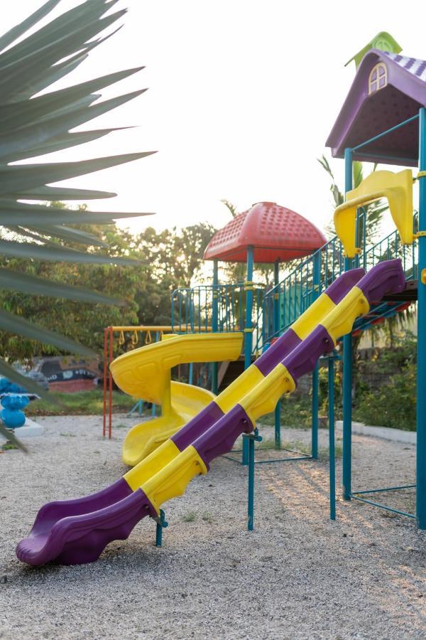 Saavaj Resort, Sasan Gir - Where Wilderness Meets Luxury מראה חיצוני תמונה